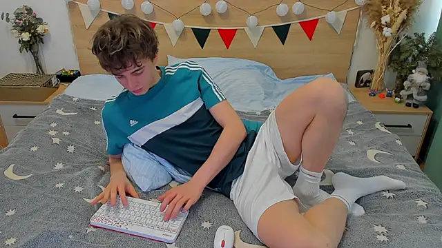 Fandi 777 online show from February 2025 08:17:01 AM