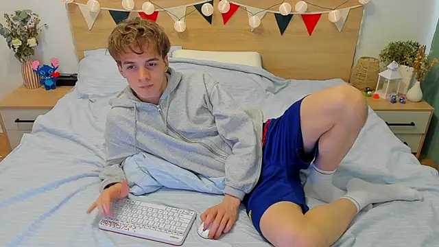 Fandi 777 online show from February 2025 11:47:02 AM