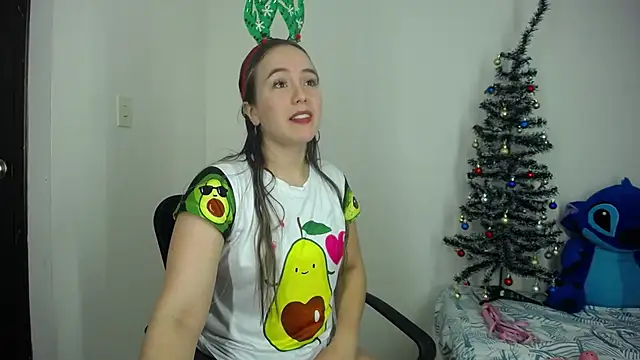 Snapshot of LauraSofia_Cam chatting on December 2025 09:16:01 AM LauraSofia Cam online show from December 2025 09:16:01 AM