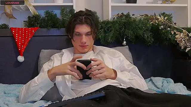 CalvinCay online show from January 2025 12:32:02 AM