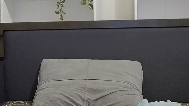 CalvinCay online show from January 2025 10:49:02 PM