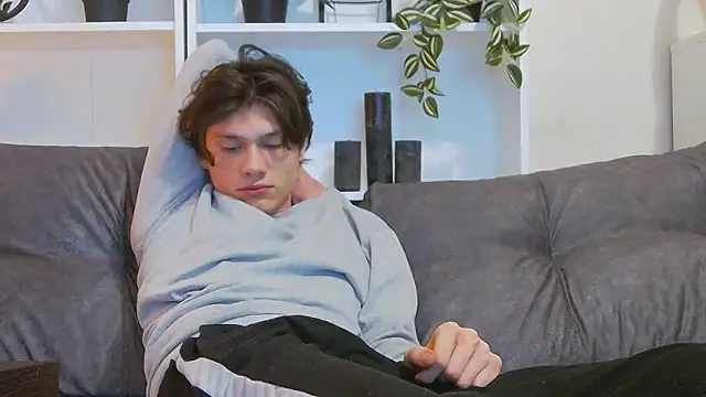 CalvinCay online show from March 2025 02:45:01 AM