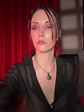 Astoria Moon online show from April 2026 07:06:02 PM