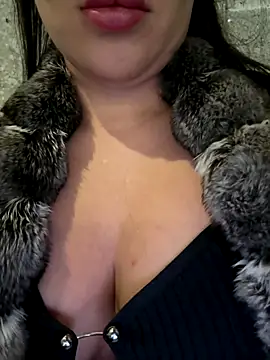 Syka0001 online show from October 2025 05:44:02 PM