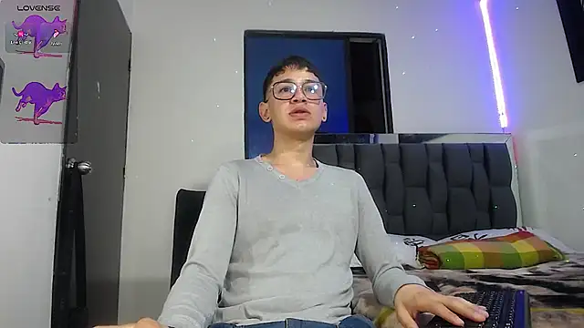 Mr daren  online show from February 2025 05:41:02 PM