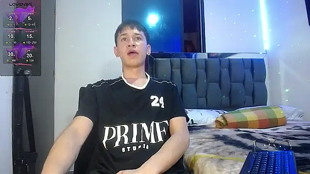 Mr daren  online show from February 2025 09:04:02 PM