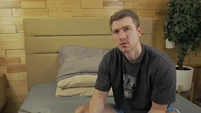 EthanPinkman online show from October 2025 04:23:02 AM