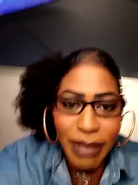 Snapshot of AmazonianMistress chatting on September 2025 10:31:01 PM AmazonianMistress online show from September 2025 10:31:01 PM