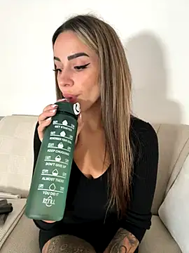 Alisa-Marie online show from October 2025 08:35:02 AM