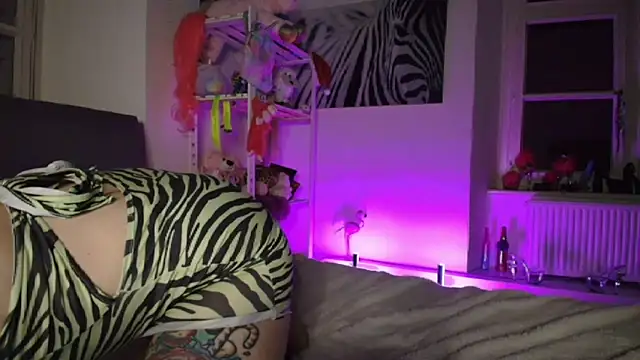 PinkHurricaneOfficial online show from March 2025 06:29:02 PM