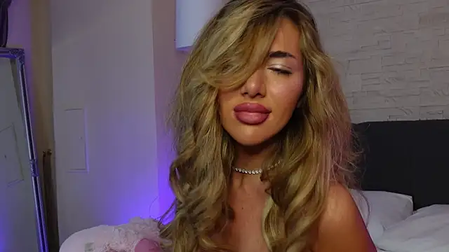 ClaraHazel online show from February 2026 07:02:01 AM