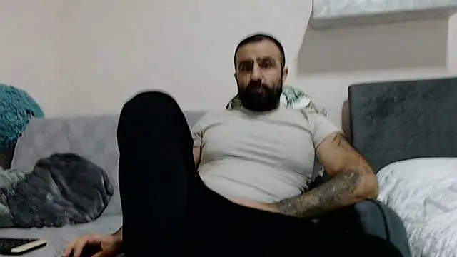 ivat80 online show from December 2024 07:10:01 PM