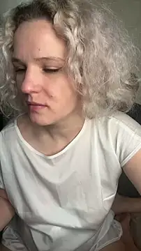 MrMrsRight online show from February 2025 11:53:01 AM