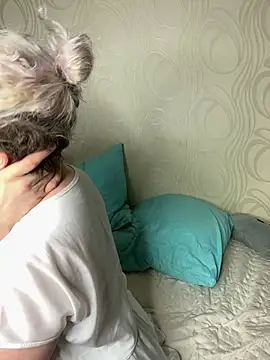 MrMrsRight online show from February 2025 09:11:02 PM