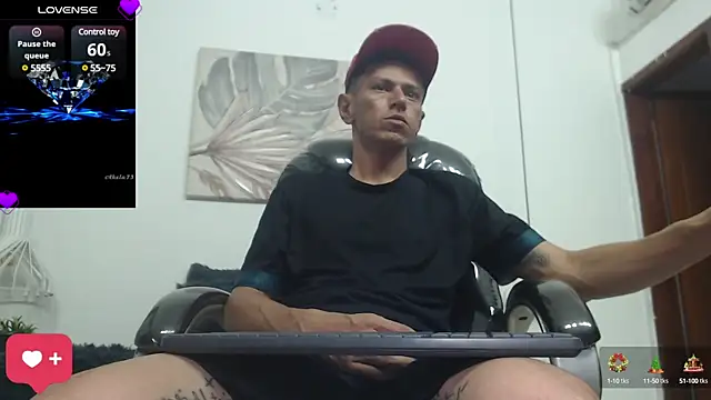 Snapshot of andy_dwels777 chatting on December 2024 12:24:01 PM andy dwels777 online show from December 2024 12:24:01 PM