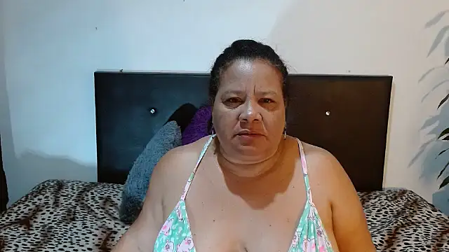 Snapshot of Shanttal0272 chatting on February 2025 05:20:01 AM Shanttal0272 online show from February 2025 05:20:01 AM