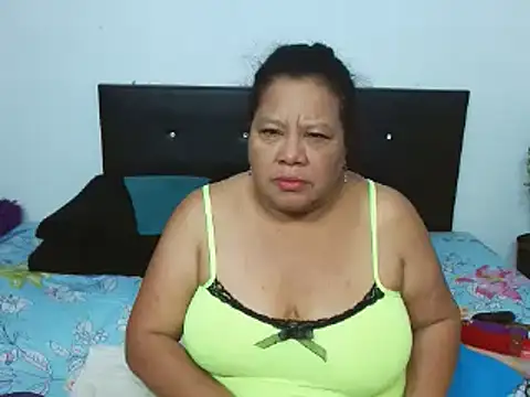 Snapshot of Shanttal0272 chatting on March 2025 12:23:02 PM Shanttal0272 online show from March 2025 12:23:02 PM