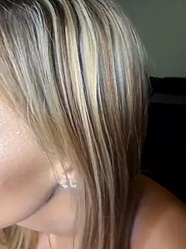 ellieconradxo online show from September 2025 03:07:02 AM