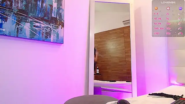 Snapshot of horny-juliette chatting on February 2025 10:43:01 PM horny-juliette online show from February 2025 10:43:01 PM