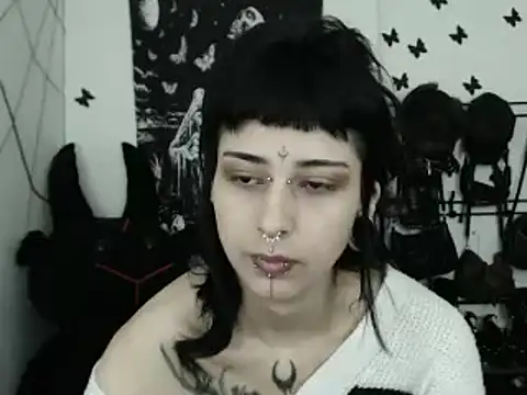 n0sferatus   online show from February 2026 11:28:01 AM