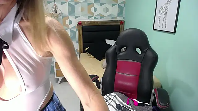 CATIAJONES online show from February 2025 06:58:02 PM