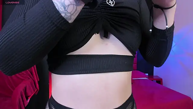 Megan wolf1  online show from September 2025 03:30:02 AM