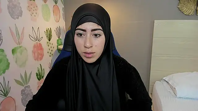 chaymae nah  online show from January 2025 08:24:01 AM