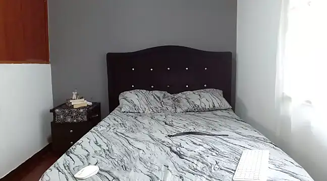 Emilia 1995 online show from February 2025 12:37:01 PM