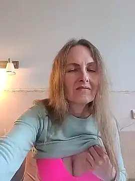 Evelina cute online show from October 2025 11:30:01 AM