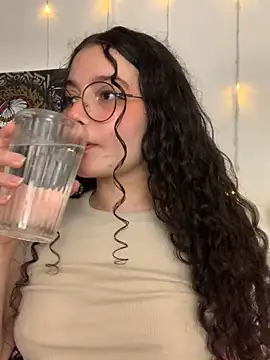 Antoniart  online show from March 2025 01:11:01 AM