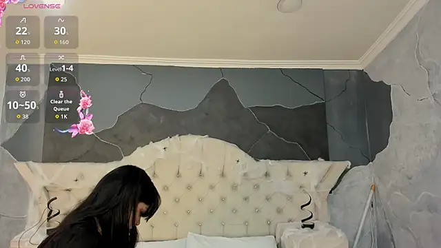 AmberGreyy  online show from October 2025 05:10:01 PM