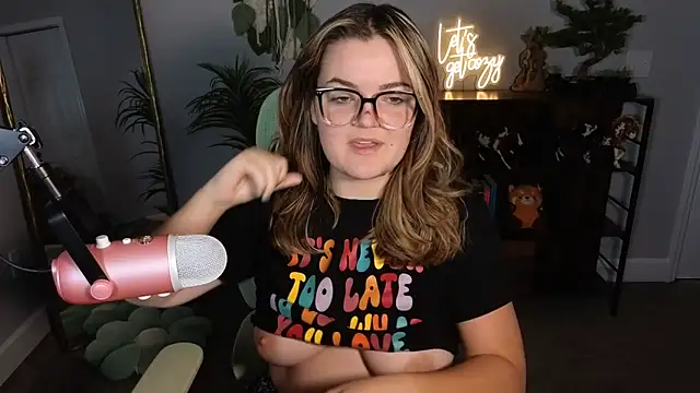 rodeobrii online show from October 2025 01:50:02 AM