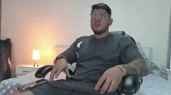 Teilor Creed online show from February 2025 08:25:01 PM