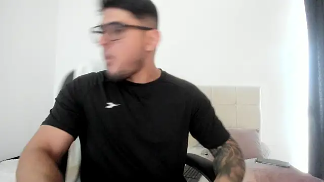 Teilor Creed online show from September 2025 07:06:02 PM