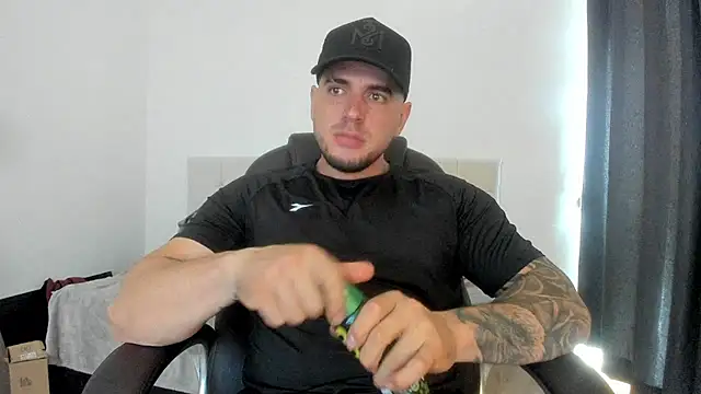 Teilor Creed online show from October 2025 07:58:01 PM