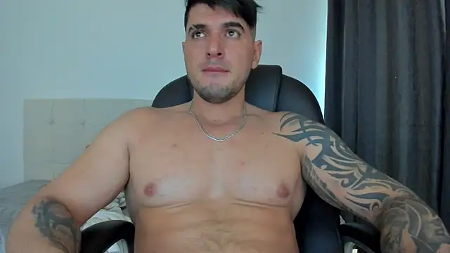 Snapshot of Teilor_Creed chatting on December 2025 07:33:02 PM Teilor Creed online show from December 2025 07:33:02 PM