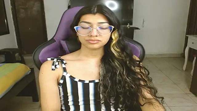 engielphoenis14 online show from February 2025 07:13:02 AM