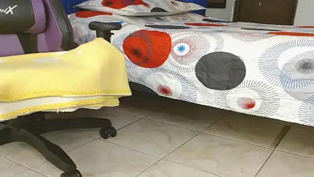 engielphoenis14 online show from March 2025 05:54:01 PM