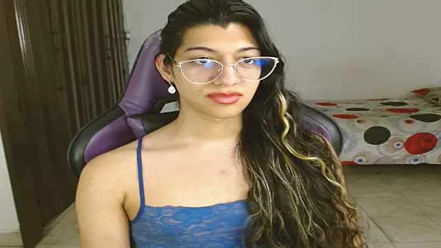 engielphoenis14 online show from September 2025 10:21:02 PM