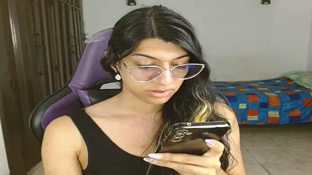 engielphoenis14 online show from October 2025 12:22:01 AM