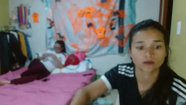 clayre and jill online show from November 2025 02:47:01 AM