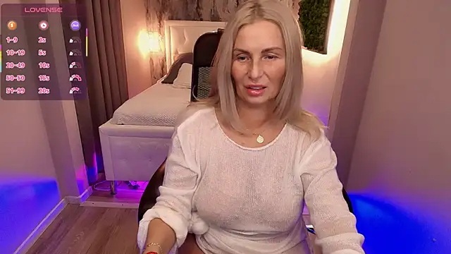 Scarlett Mai online show from November 2025 08:03:01 AM