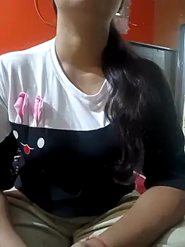 Alina Khann online show from November 2025 08:20:02 AM