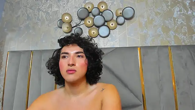 TomLondon  online show from February 2025 11:39:02 AM