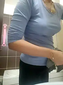 Evadesirex46 online show from December 2024 03:41:01 PM