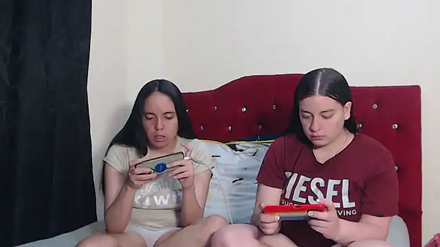 Snapshot of Lola_barbara chatting on October 2025 08:12:01 AM Lola barbara online show from October 2025 08:12:01 AM