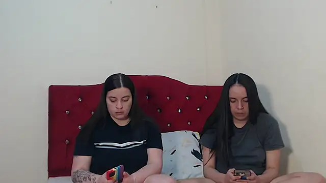 Snapshot of Lola_barbara chatting on October 2025 12:38:02 PM Lola barbara online show from October 2025 12:38:02 PM