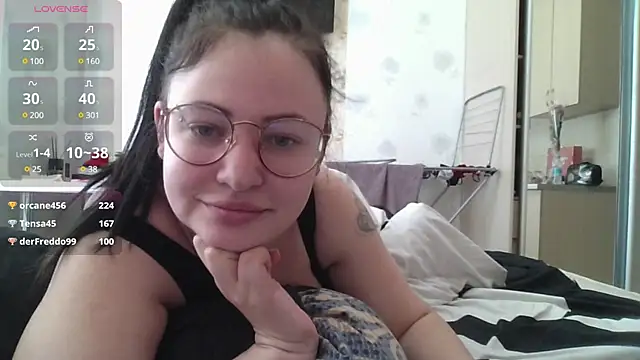 German Eva online show from March 2025 12:04:02 PM