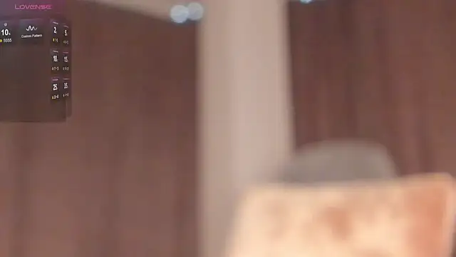 NaokoStifel online show from February 2025 01:04:02 AM