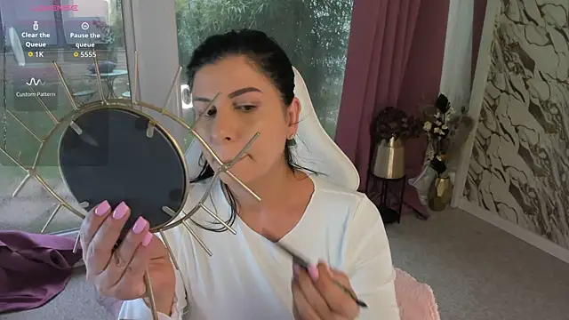 patriciakeys online show from October 2025 08:33:01 AM